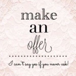 ❤️I accept all reasonable offers❤️
